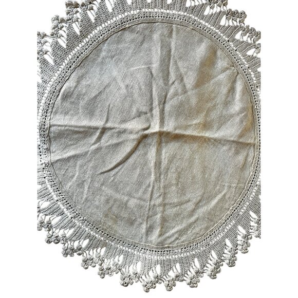Linen & Crochet Doily Centerpiece 18.5" Diameter Vintage Handmade Wedding Event - Picture 11 of 16